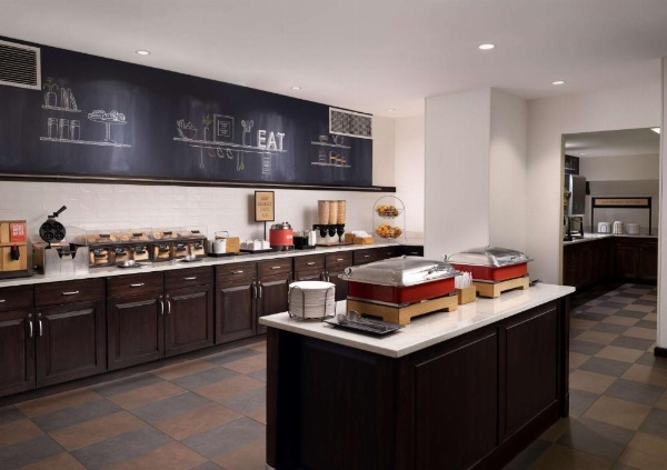 Hampton Inn By Hilton Chicago Downtown/Magnificent Mile image 9